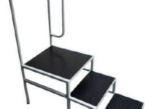 Escabel 3 peladaños con o sin baranda